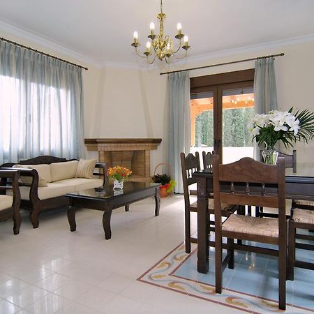 Kerveli Luxury Villa Kültér fotó